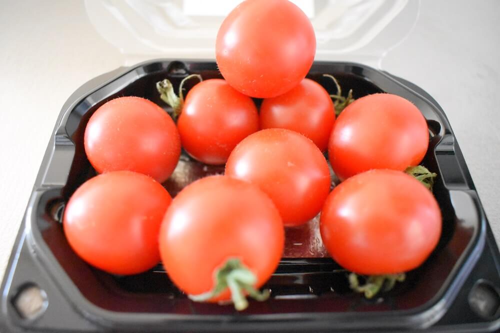 オイシックスの「ころんと真っ赤な情熱トマト」